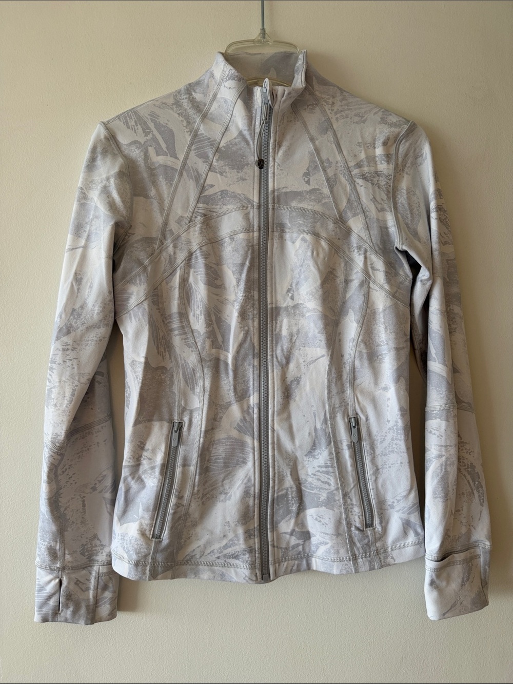 Lululemon Define Jacket Luon Gray White Abstract Palm Print Size 8 Full Zip